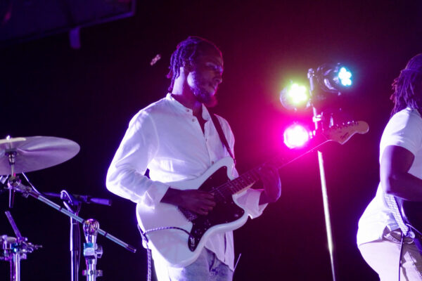 MEL AND DAVID_MASTER_Noise Reduction.00_02_37_14.Still007 MEL AND DAVID_MASTER_Noise Reduction.00_02_37_14.Still007