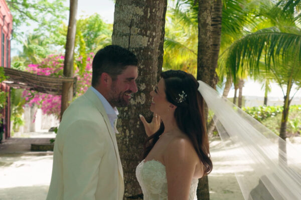 MEL AND DAVID_MASTER_Noise Reduction.00_04_51_20.Still010 MEL AND DAVID_MASTER_Noise Reduction.00_04_51_20.Still010